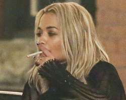 Rita Ora smoking